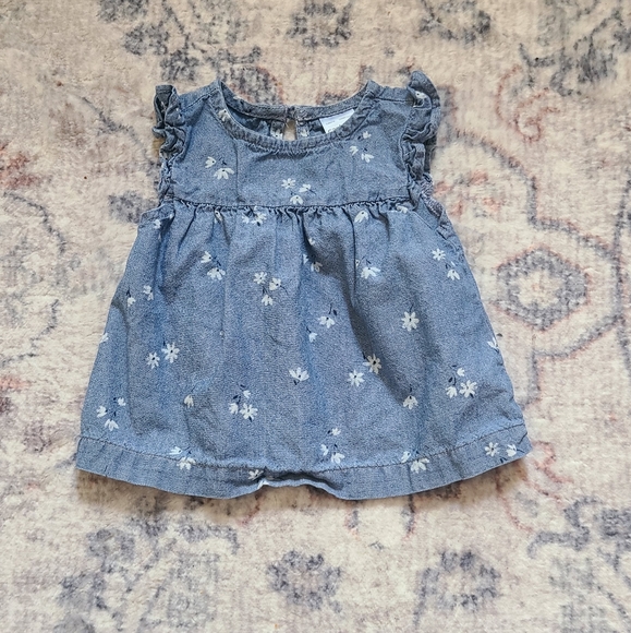 Twin 3 month old tops - Picture 5 of 8